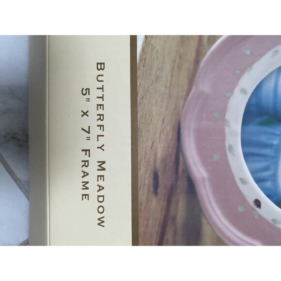 Lenox Butterfly Meadow Picture Frame - Picture 6 of 6